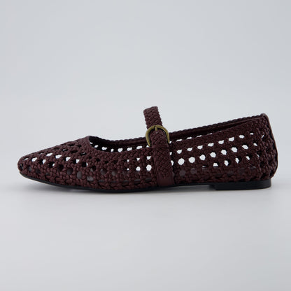 Burgundy,6,Medium