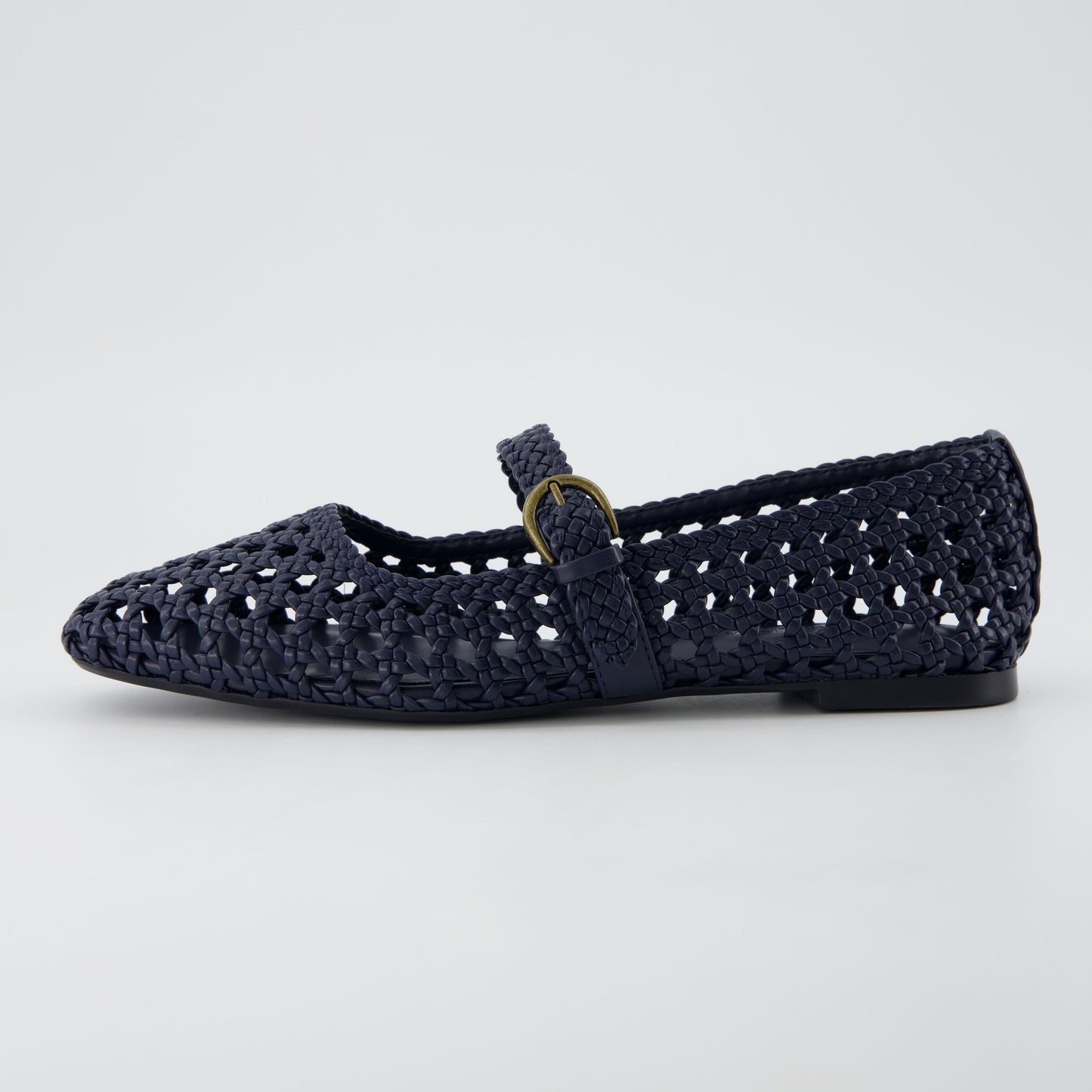 Navy,6,Medium