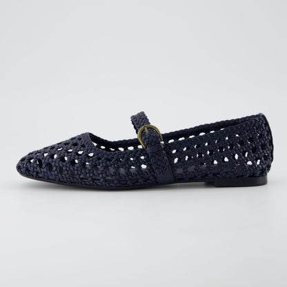 Navy,6,Medium