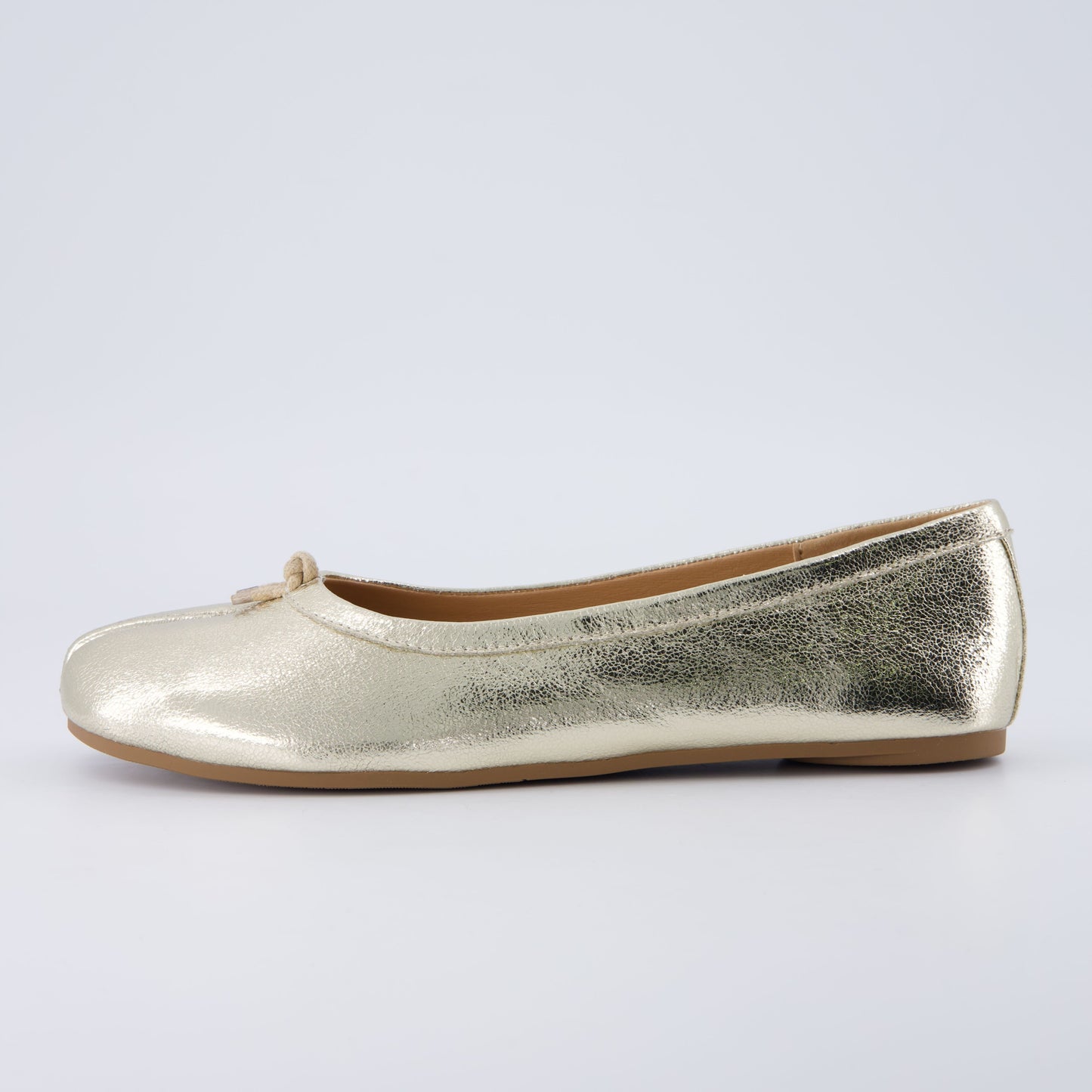 Cushionaire Maki Split-toe Flats