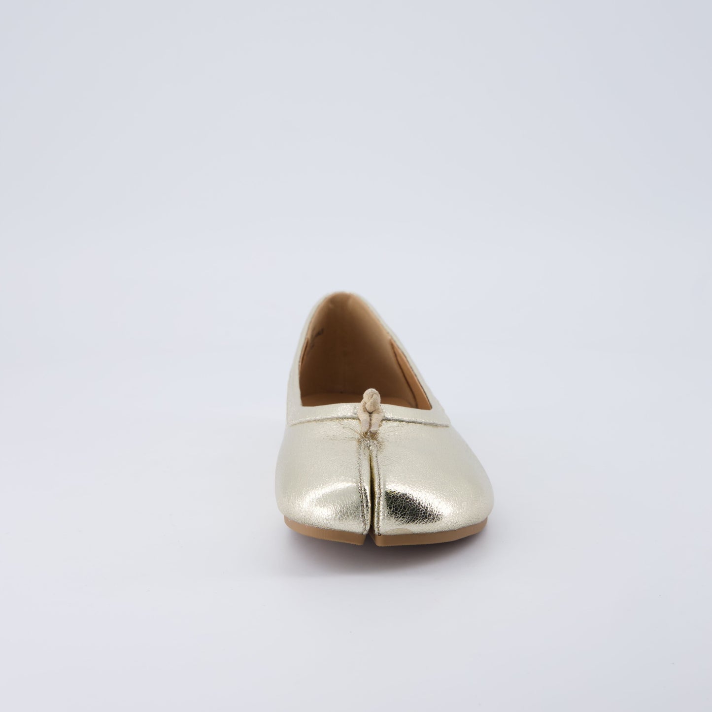 Cushionaire Maki Split-toe Flats