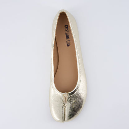 Cushionaire Maki Split-toe Flats