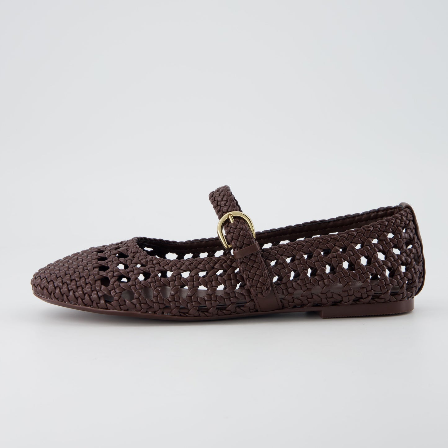 Brown,6,Medium
