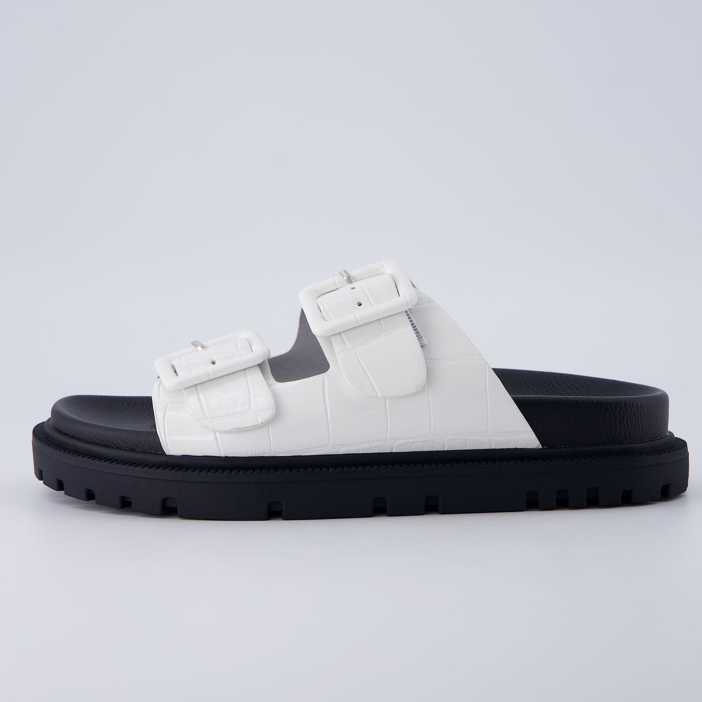 White,6,Medium