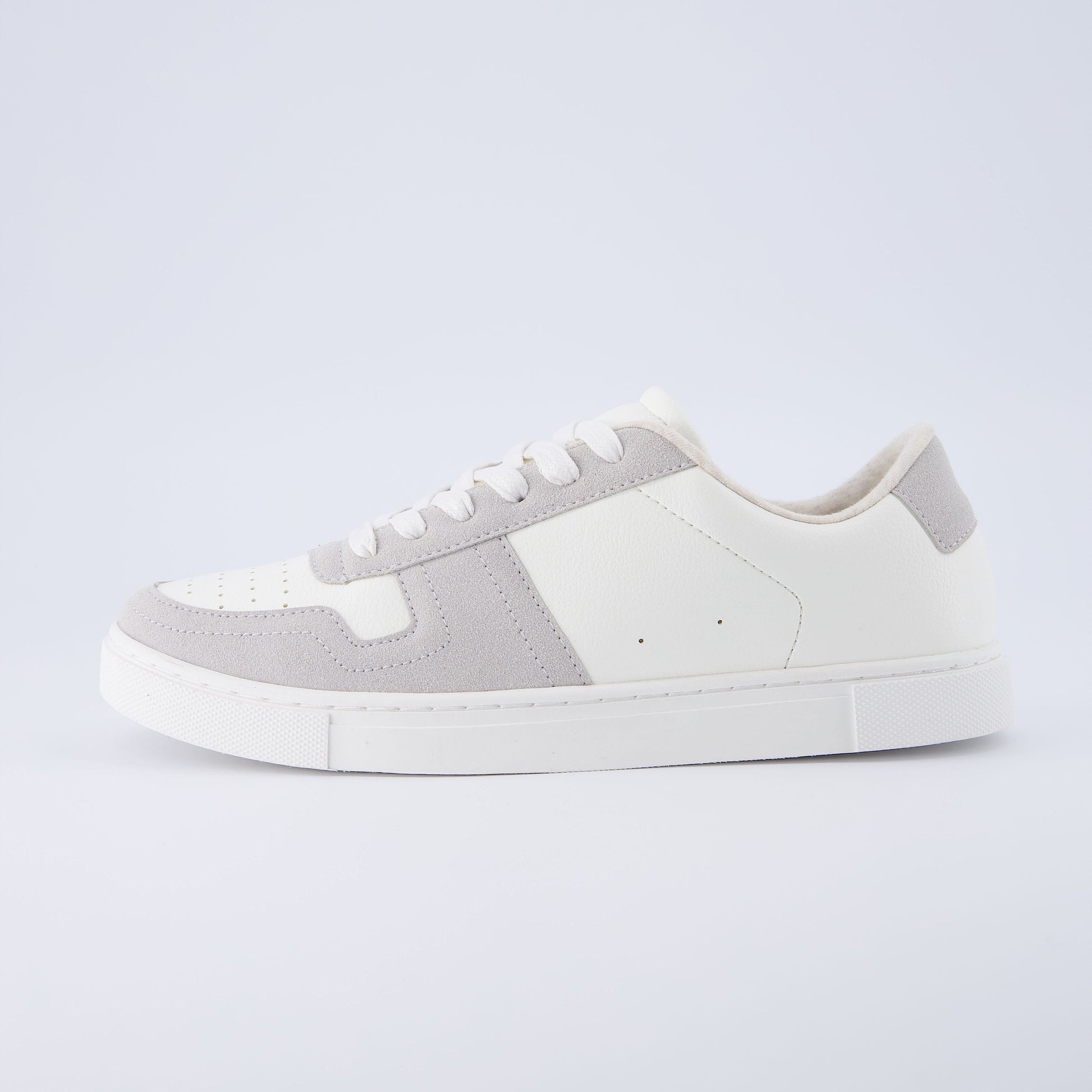 White/Grey,6,Medium
