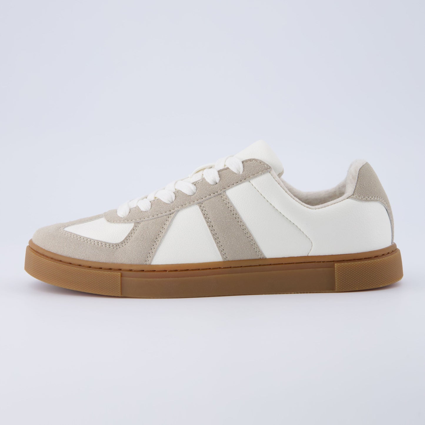 White/Grey,6,Medium
