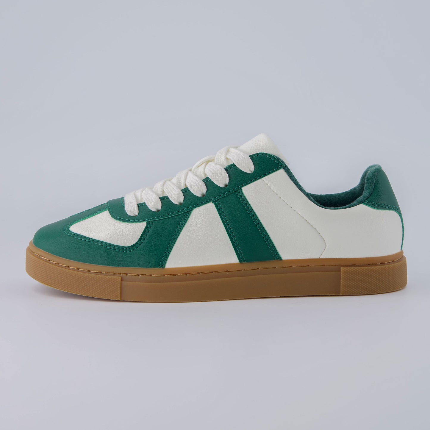 White/Green,6,Medium