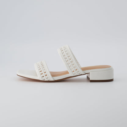 White,6,Medium
