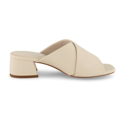Cushionaire Garland Cross Band Dress Sandal