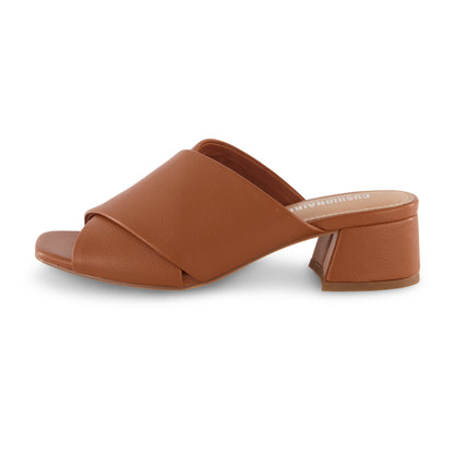 Tan,6,Medium
